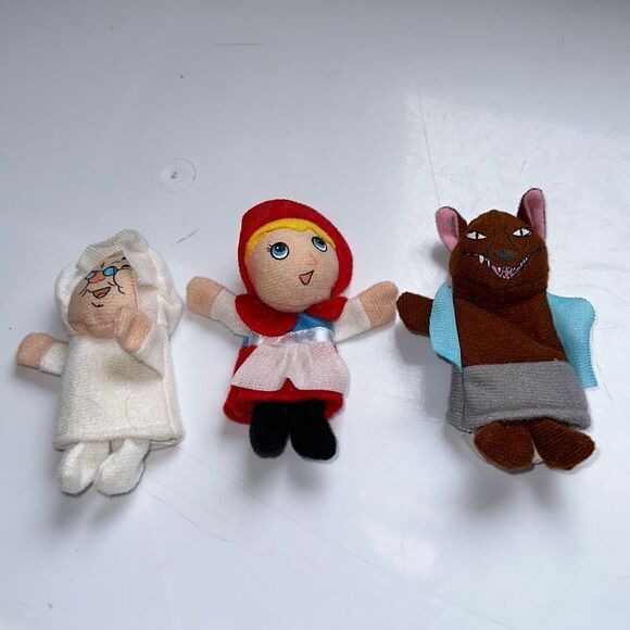 Three Little Red Riding Hood felt finger puppets including Grandma and the Wolf - Picture 1 of 9